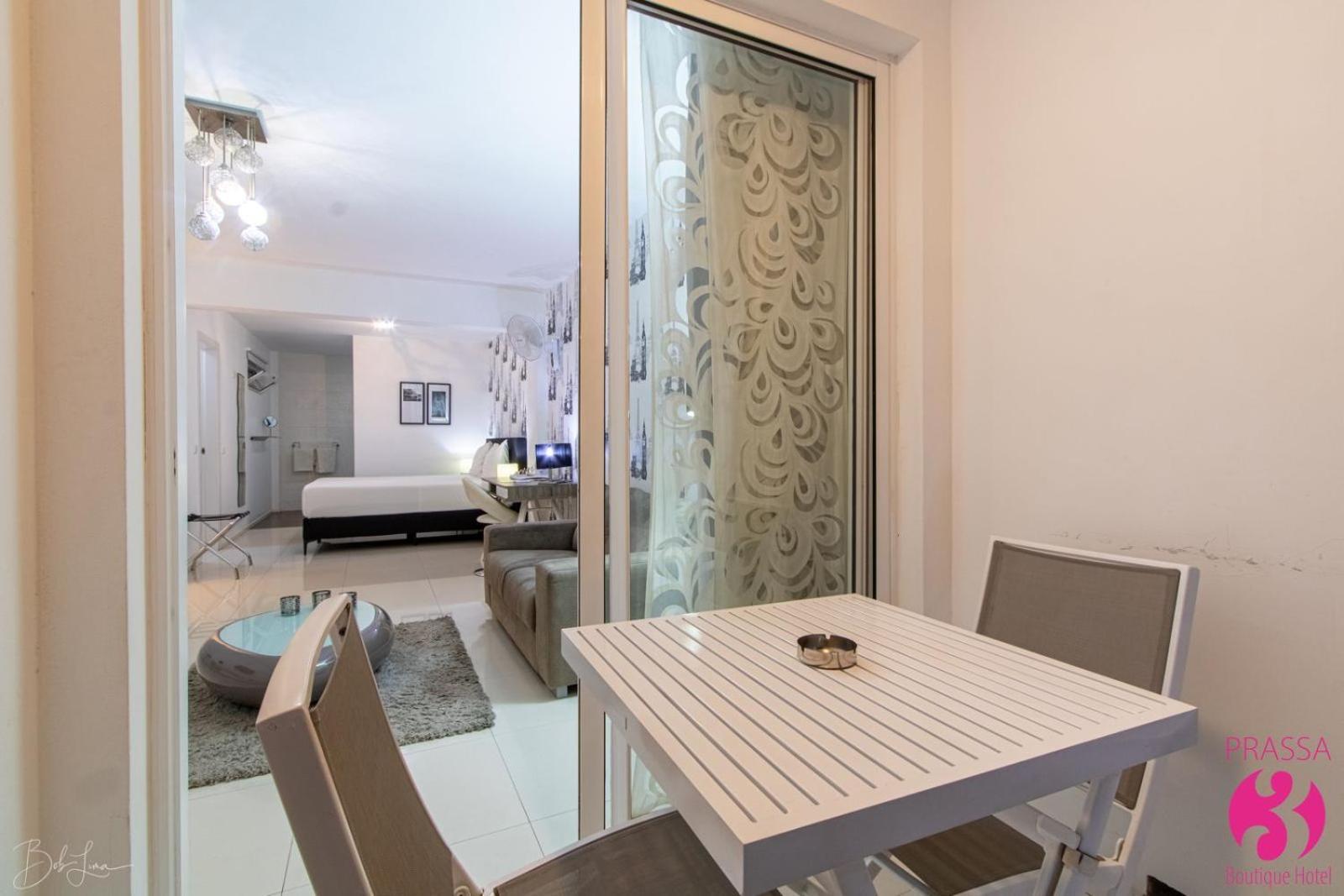 Prassa 3 Boutique Hotel Миндело Екстериор снимка