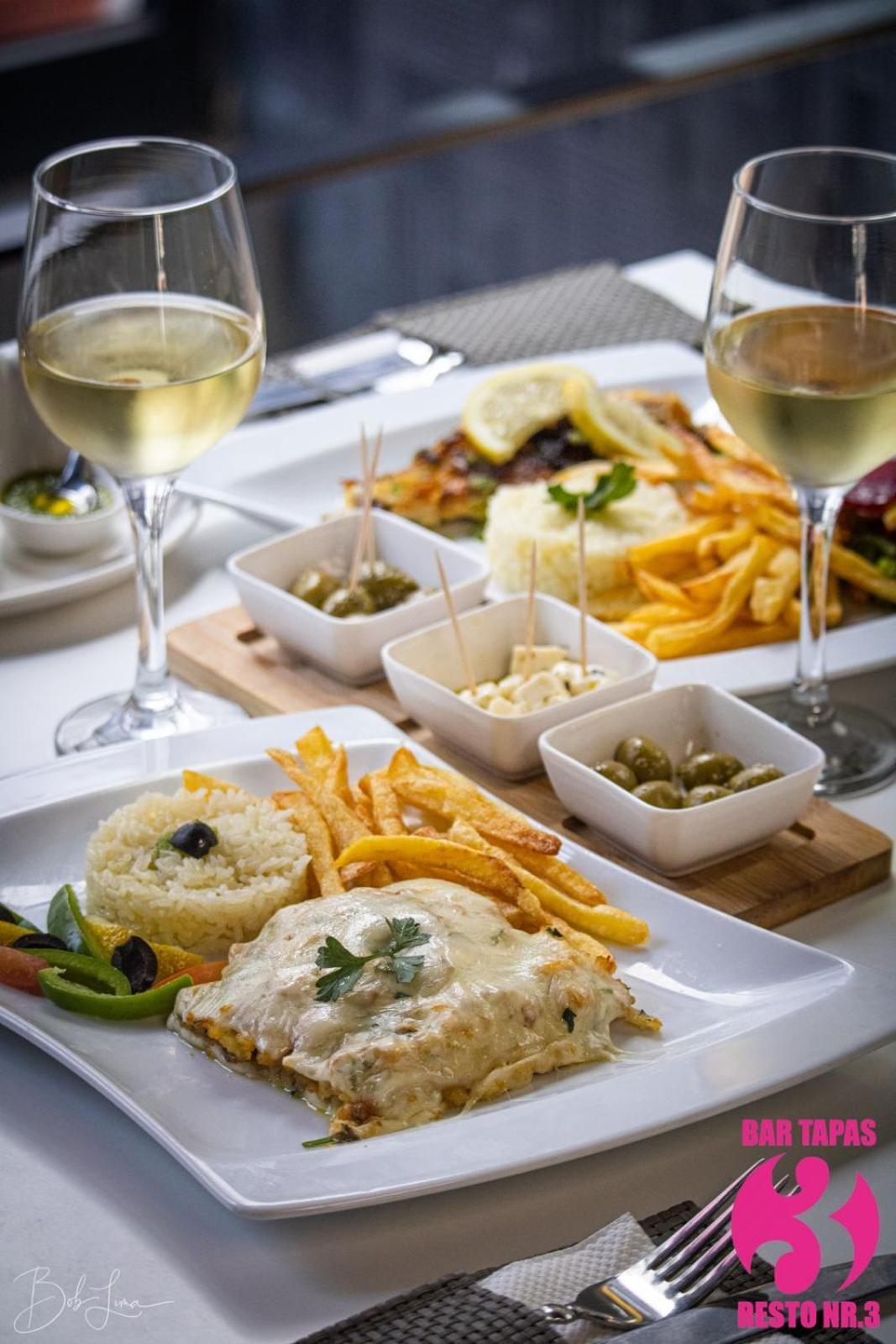 Prassa 3 Boutique Hotel Миндело Екстериор снимка