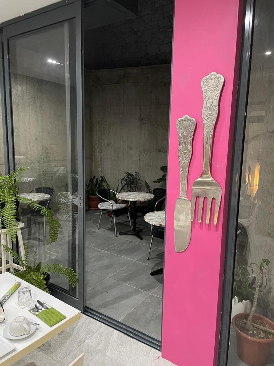 Prassa 3 Boutique Hotel Миндело Екстериор снимка