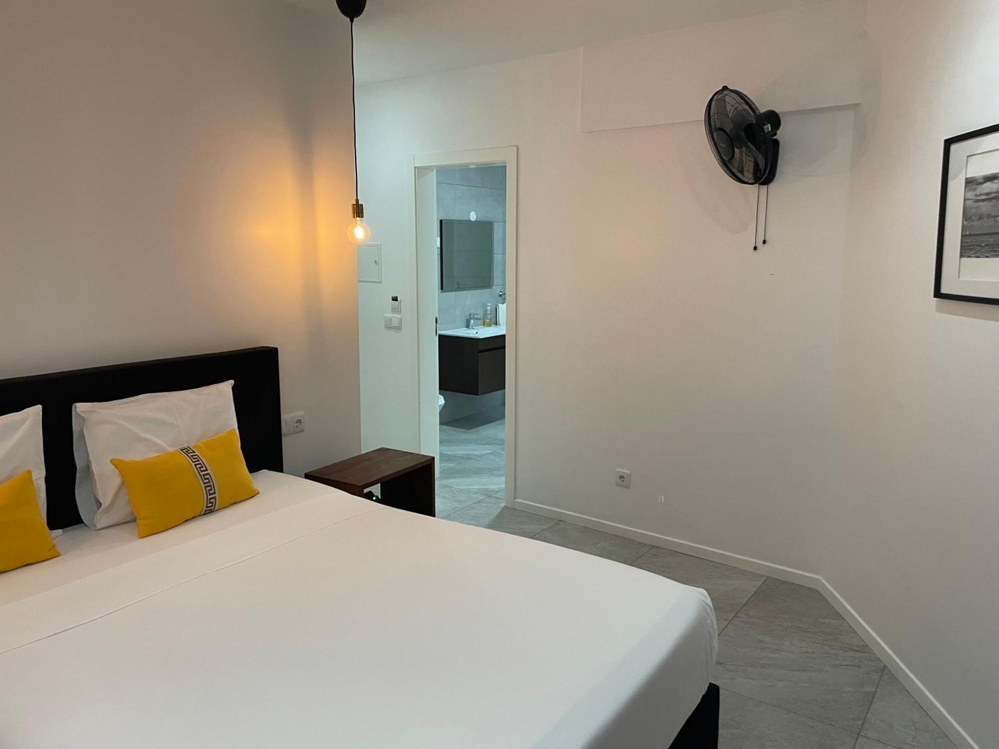 Prassa 3 Boutique Hotel Миндело Екстериор снимка