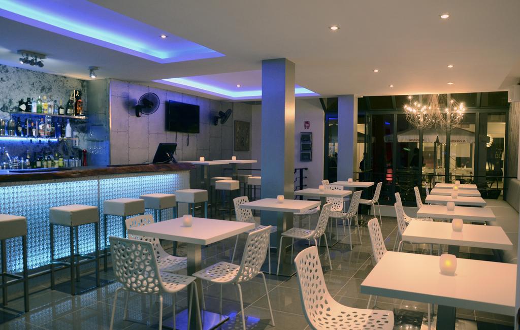 Prassa 3 Boutique Hotel Миндело Екстериор снимка
